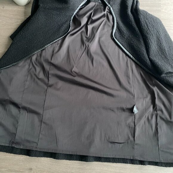 Club Monaco Black Italian Wool Bracelet-Sleeve Coat with Lamb Leather Trim - Picture 11 of 13